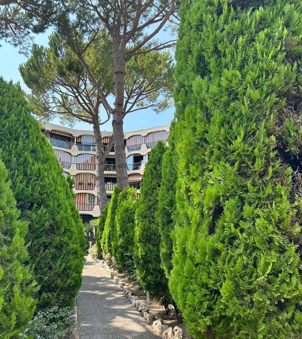 Résidence 3 rivières Studio haut de gamme au calme dans un parc de 8 hectares avec piscines Mandelieu Appartement